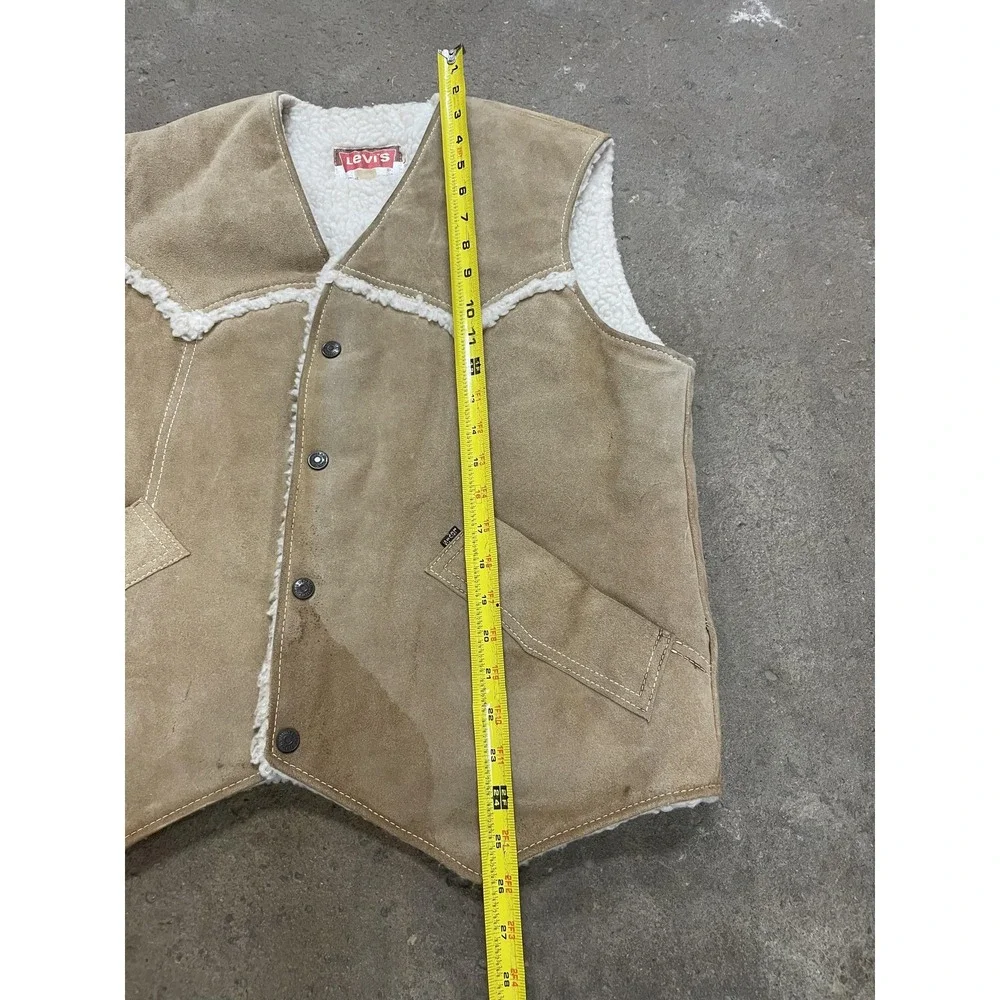 Vintage Levi's Vest‎ Mens Medium Beige Suede Sherpa Lined Western 60608-9724